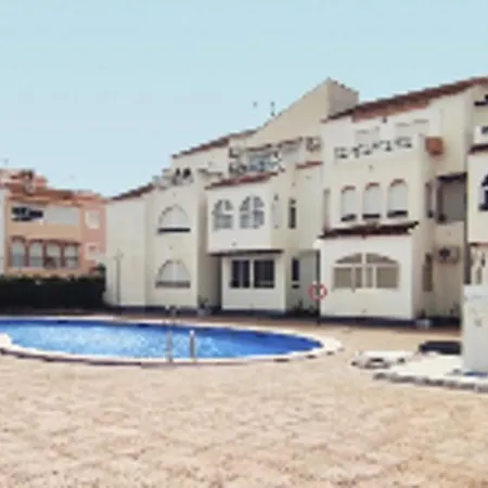 Bright + Pool Apartment